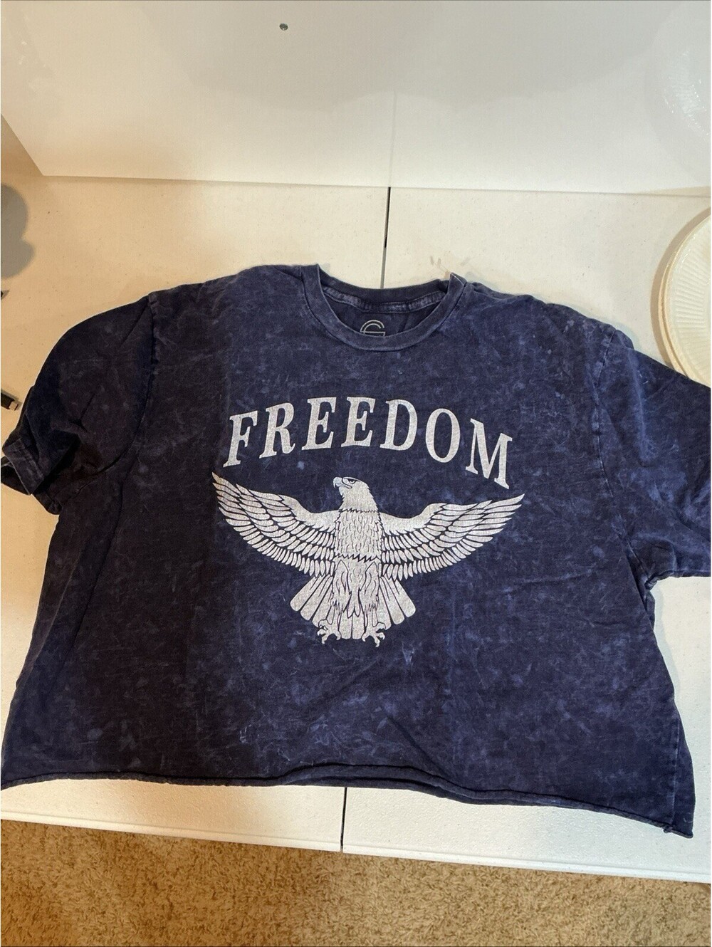 Social Culture Freedom Cropped Navy Blue Women’s Top Size LG  Short Sleeve